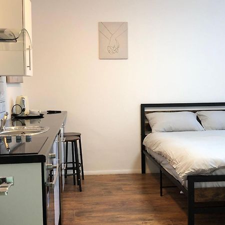 Studio In Bolton Town, Short Stay Studio 5, 외부 사진